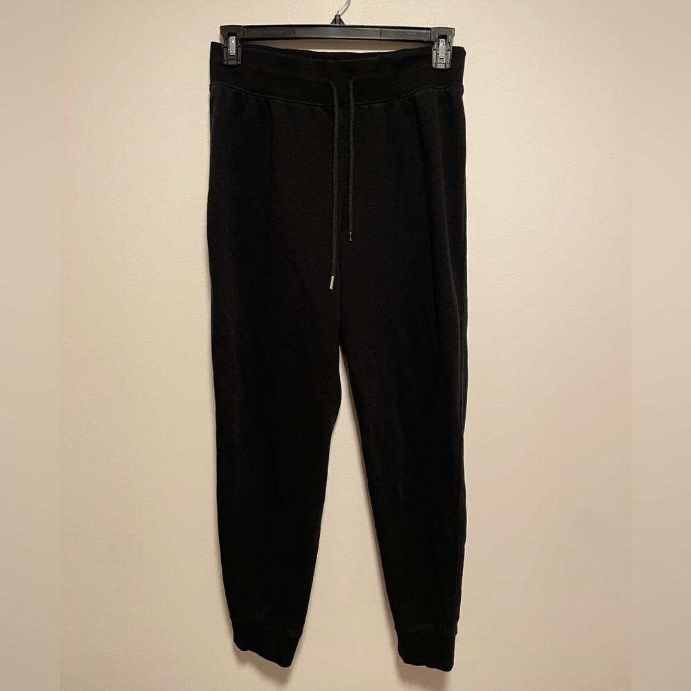 H&M women’s Classic Black jogger Sweatpants